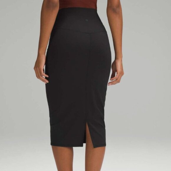 Lululemon Nulu Slim-Fit High-Rise Skirt Black Size 4 - Picture 2 of 7